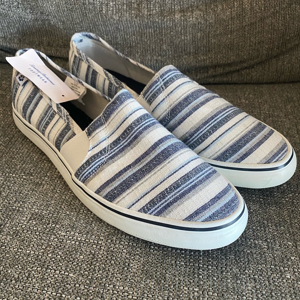 Woman’s Tommy Bahama shoes Sz 7.5